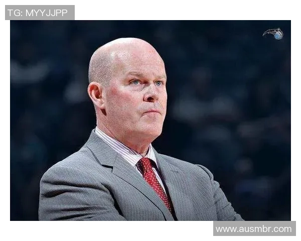 毛瑞斯莫的网球传奇与人生转折：从冠军到教练的华丽蜕变